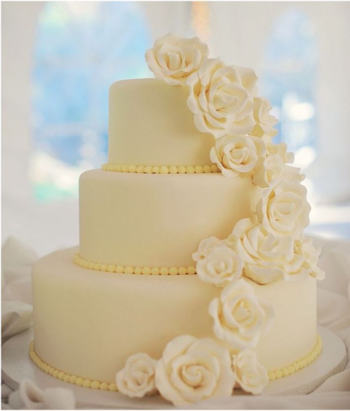 Svadbena torta , ivory, šampanj (344) (50 porcija)