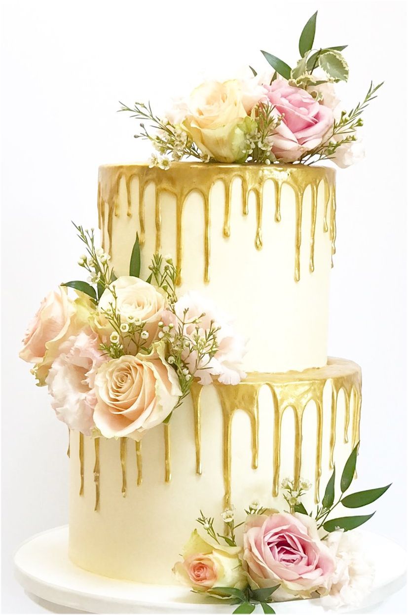 Svadbena torta sa zlatnim preljevom, dripom, ruže (341) (30 porcija)