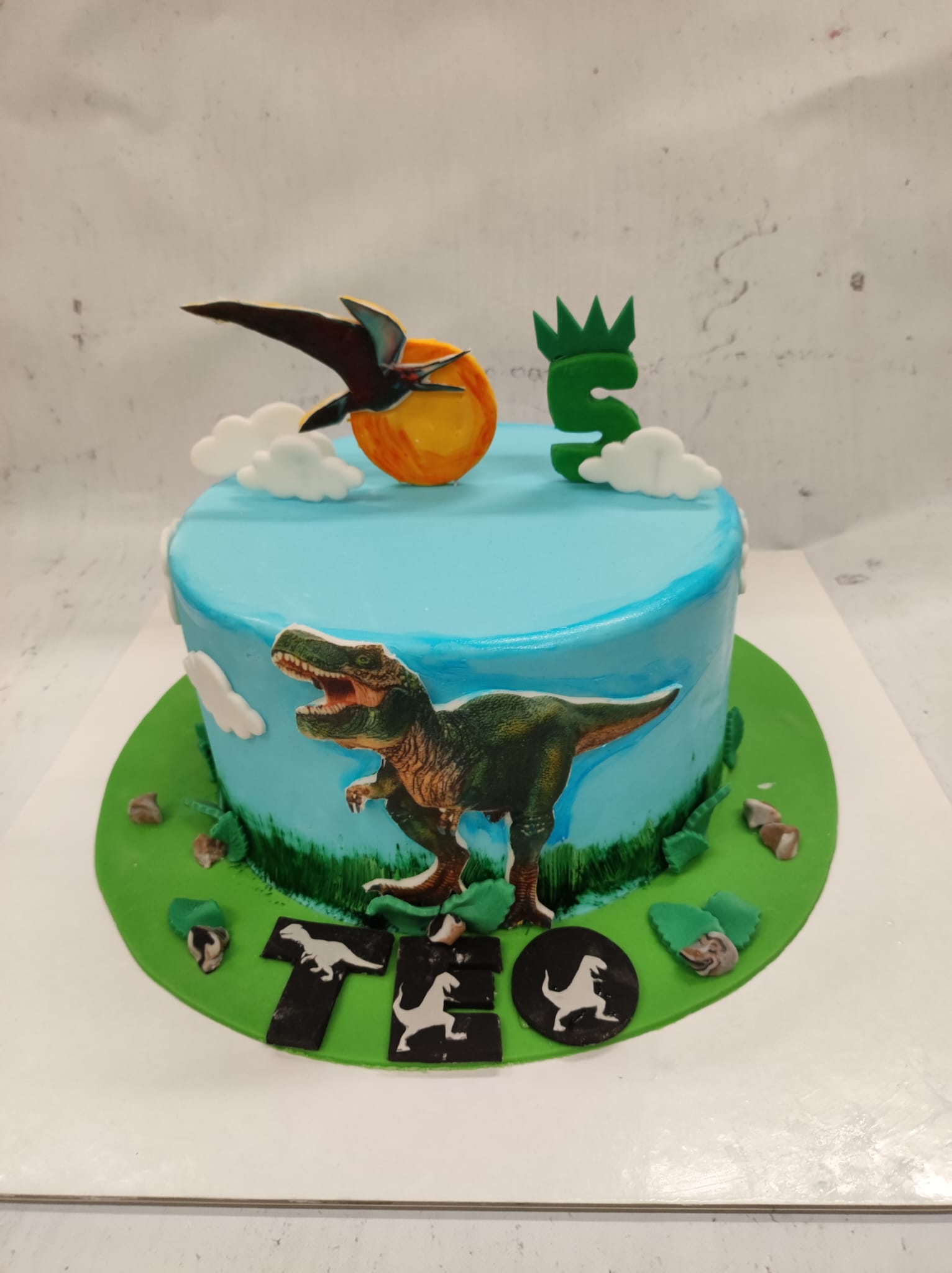 Torta dinosaur, T-rex (194) (12 porcija)